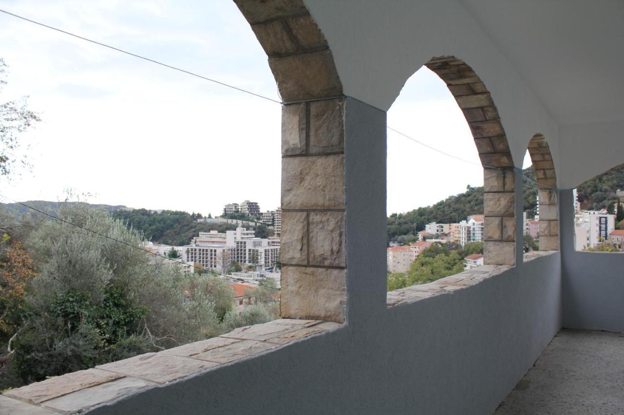 Vojinovic Gasthof Budva